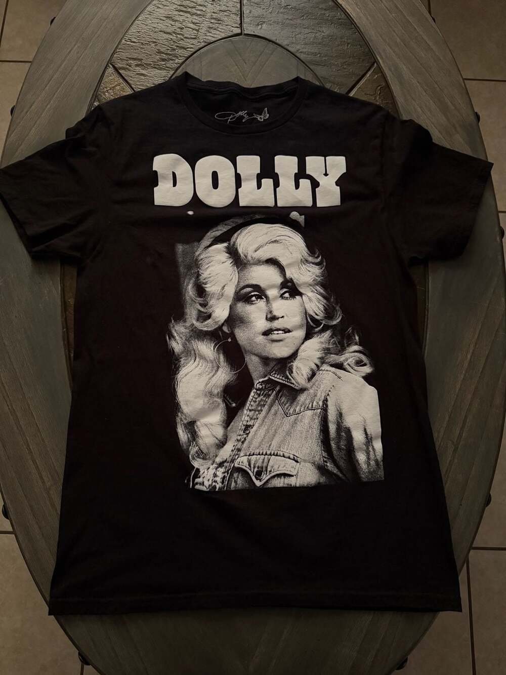 Dolly Parton Black Graphic T-Shirt Portrait Tee Medium